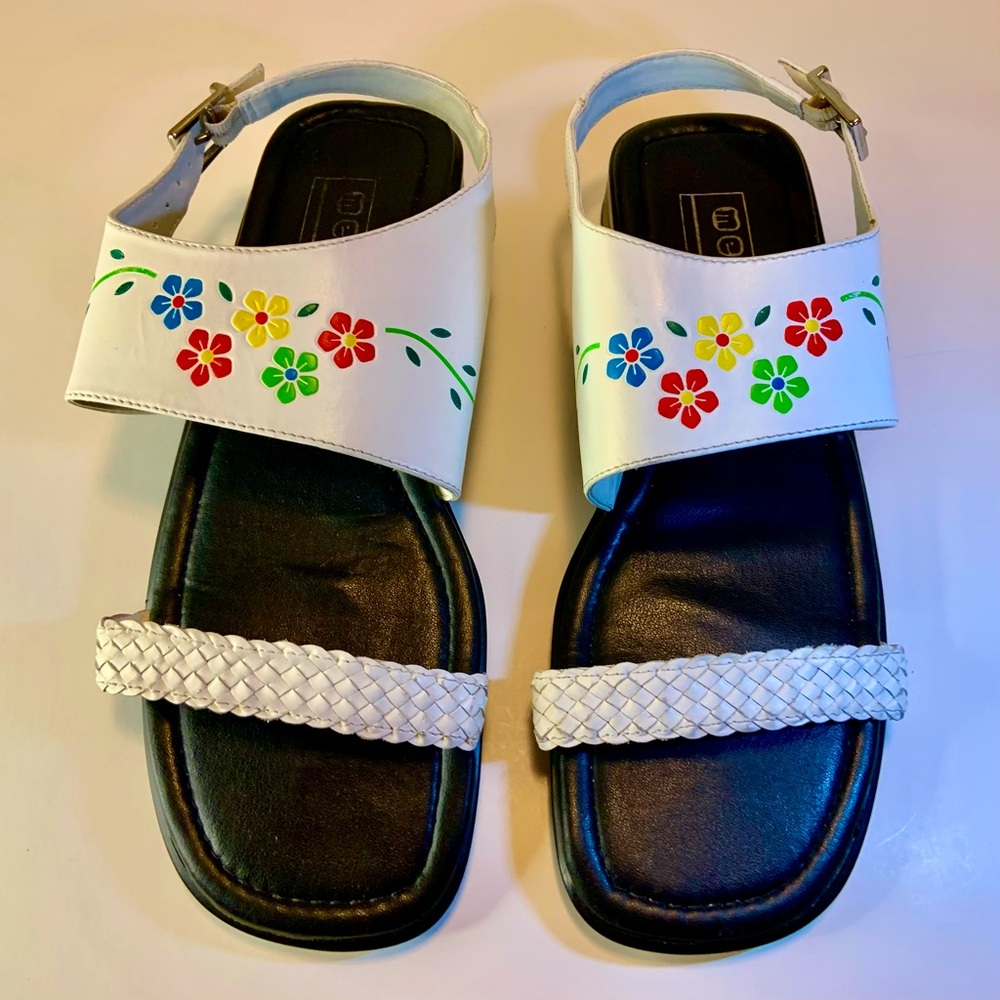 Melrose Avenue Genuine White Leather Made In Brazil Strappy Flat Sandals 8.5 M